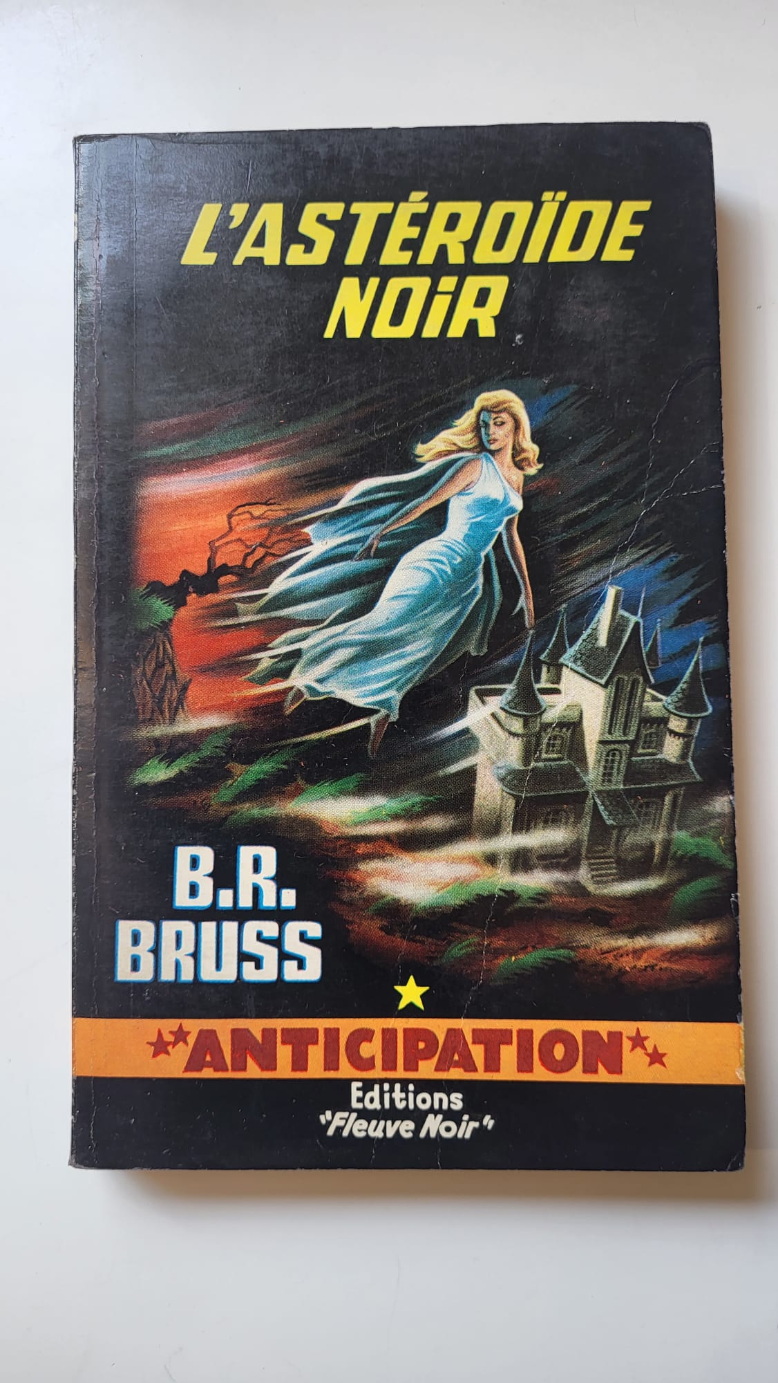 L'astéroide noir