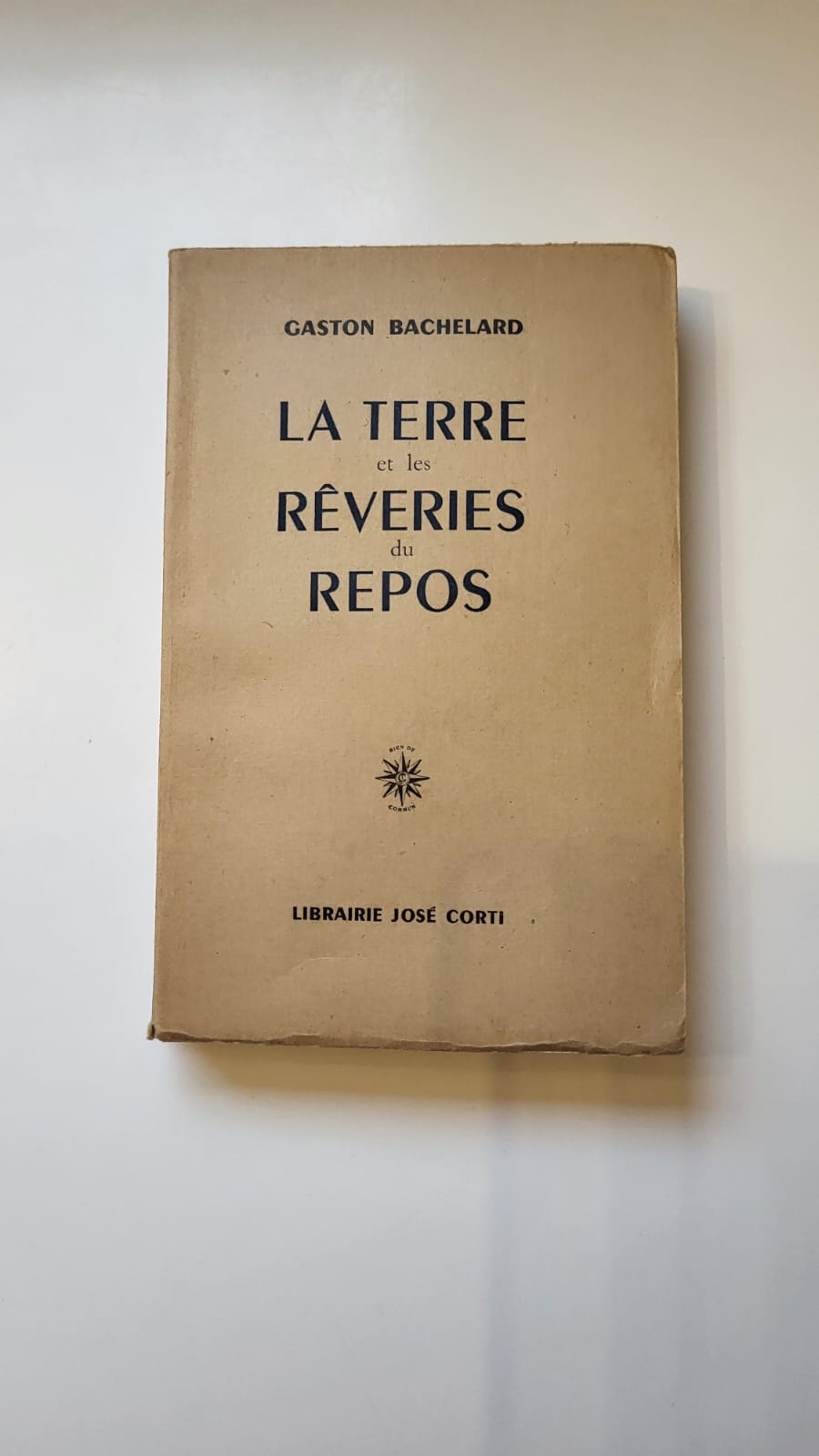 La terre et les rêveries du repos