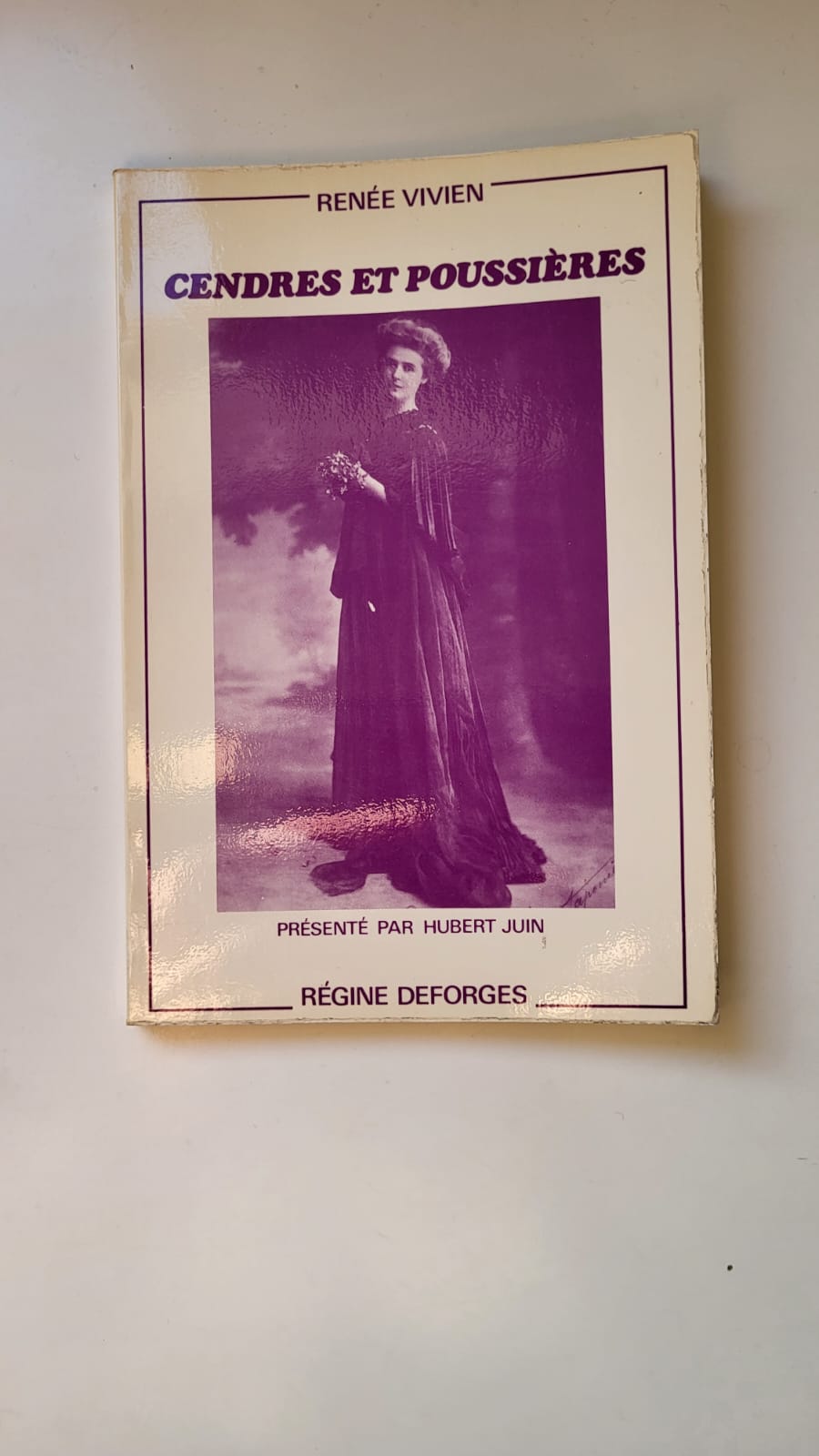 Cendres et poussières