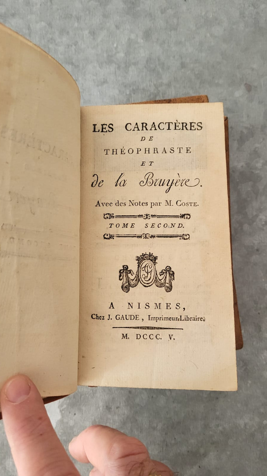 les caractères de Théophraste et de La Bruyère La Bruyère